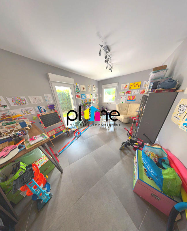 Maison contemporaine - 240 m² - 7 pièces