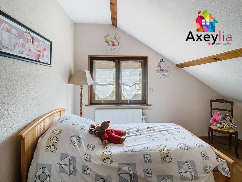 Maison - 196 m² - 12 pièces