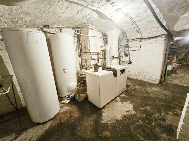 Immeuble - 7 pièces