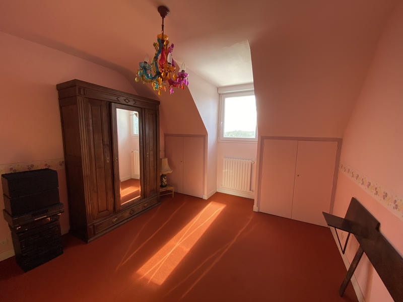 Maison - 142 m² - 7 pièces