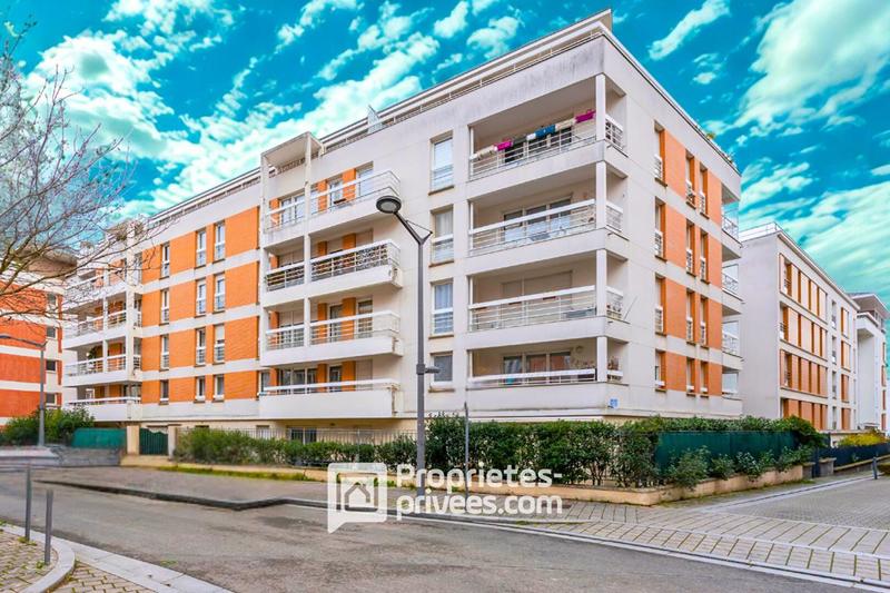 Appartement - 101 m² - 5 pièces