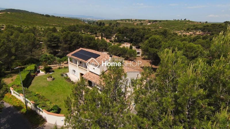 Villa - 196 m² - 7 pièces