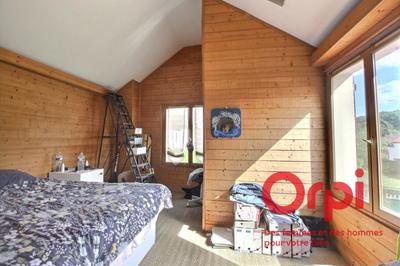 Maison - 97 m² - 4 pièces