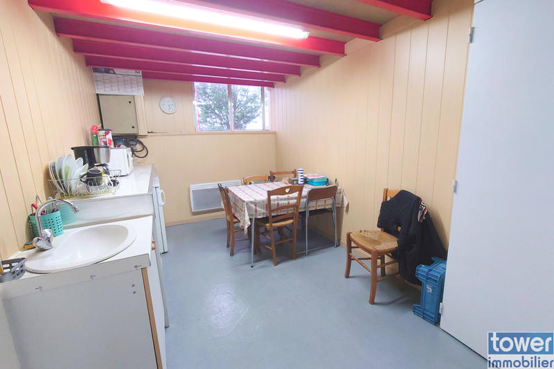 Fonds de commerce - Magasins - 900 m²