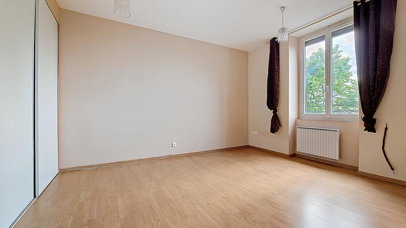 Appartement - 75 m² - 3 pièces