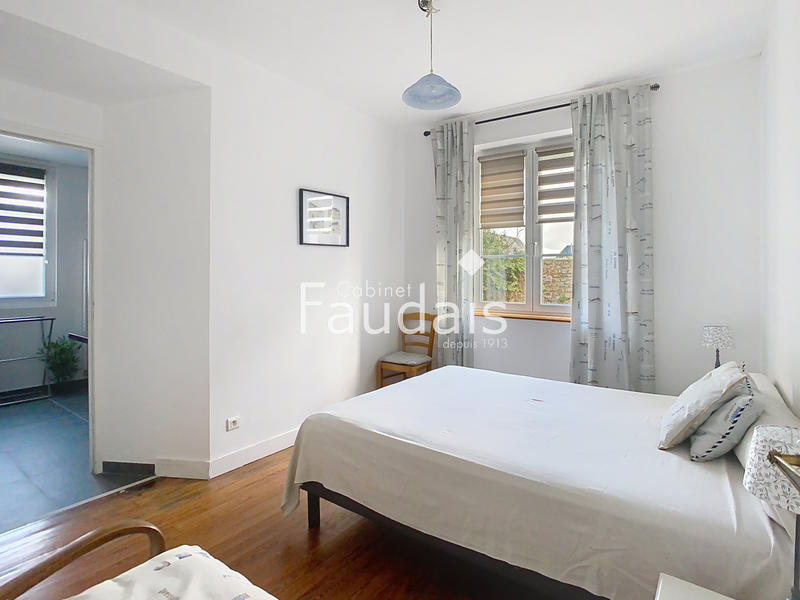 Villa - 100 m² - 7 pièces