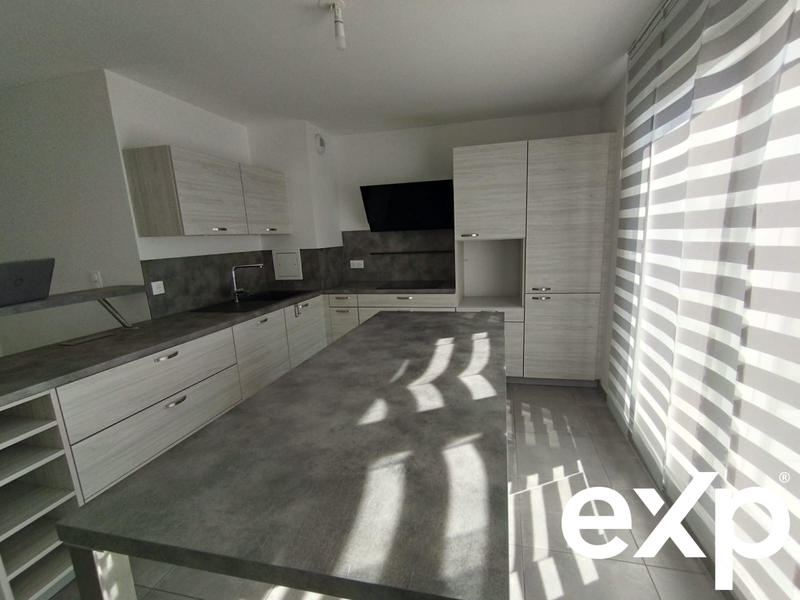 Appartement - 79 m² - 4 pièces