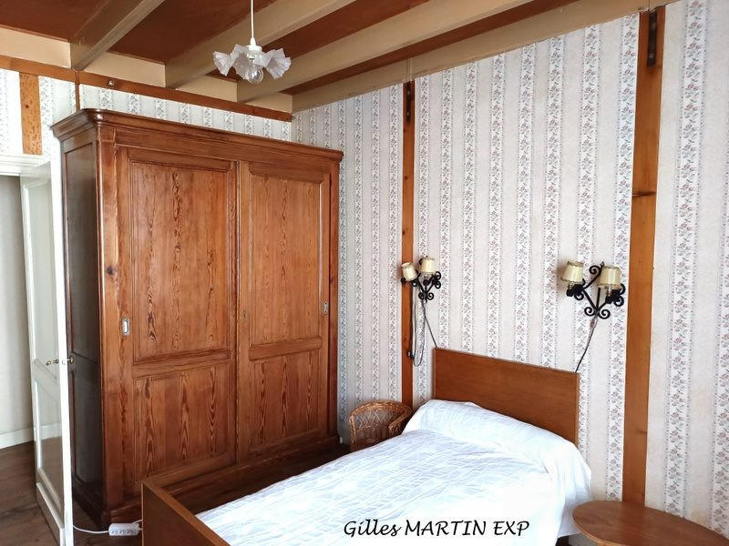 Maison ancienne - 271 m² - 10 pièces