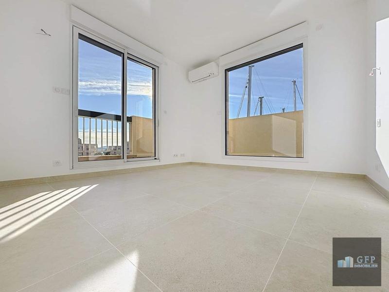 Appartement - 93 m² - 4 pièces