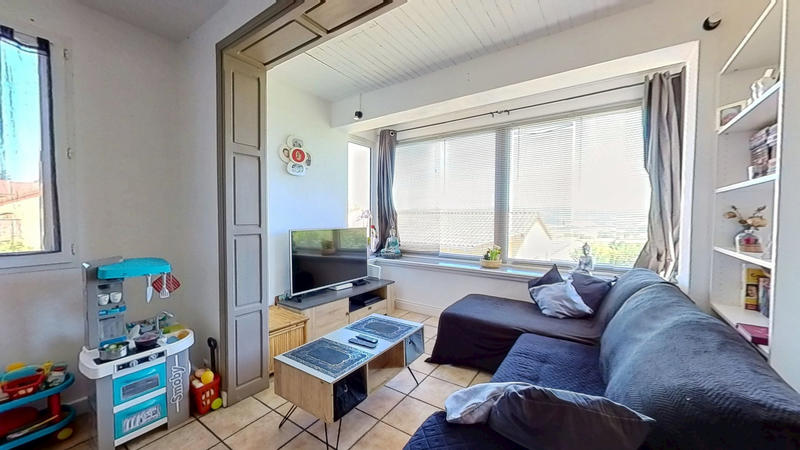 Maison - 98 m² - 5 pièces