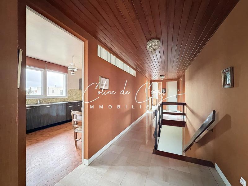 Maison - 234 m² - 7 pièces