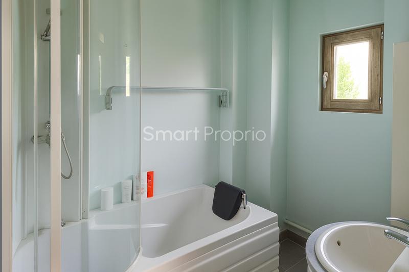 Maison - 143 m² - 7 pièces