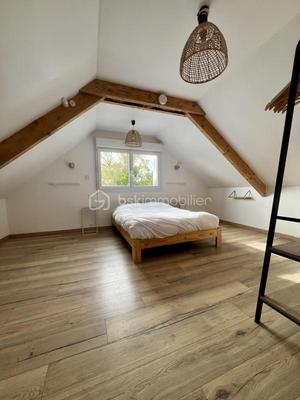 Maison - 140 m² - 4 pièces