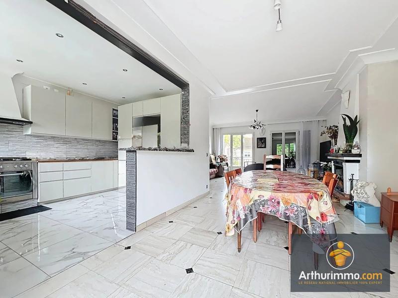 Maison - 174 m² - 7 pièces