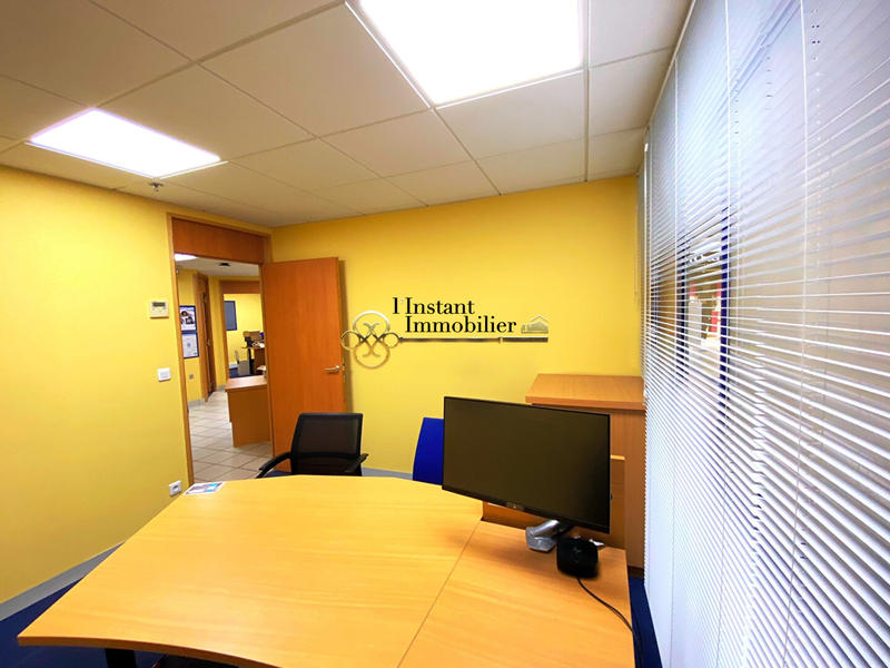 Local d'activités - 106 m²