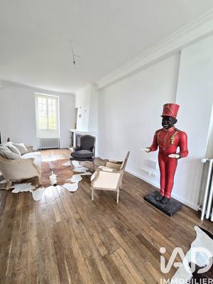 Maison - 225 m² - 6 pièces