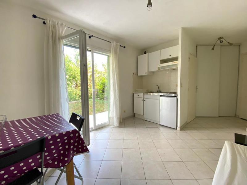 Studio - 17 m² - 1 pièce