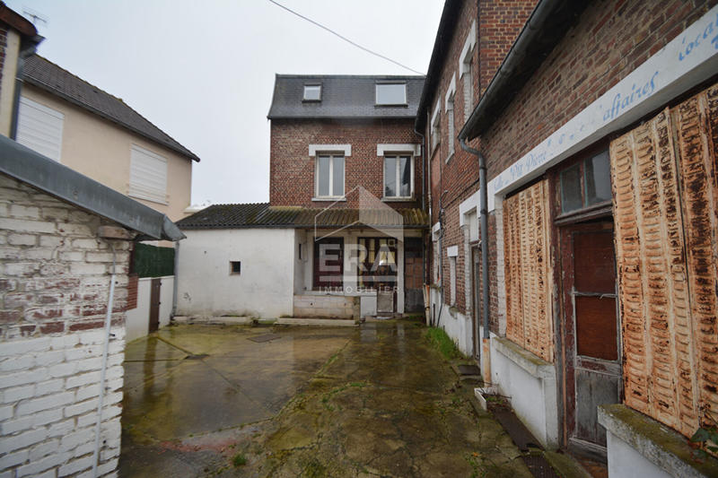 Maison - 235 m² - 7 pièces