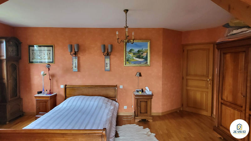 Maison - 195 m² - 6 pièces