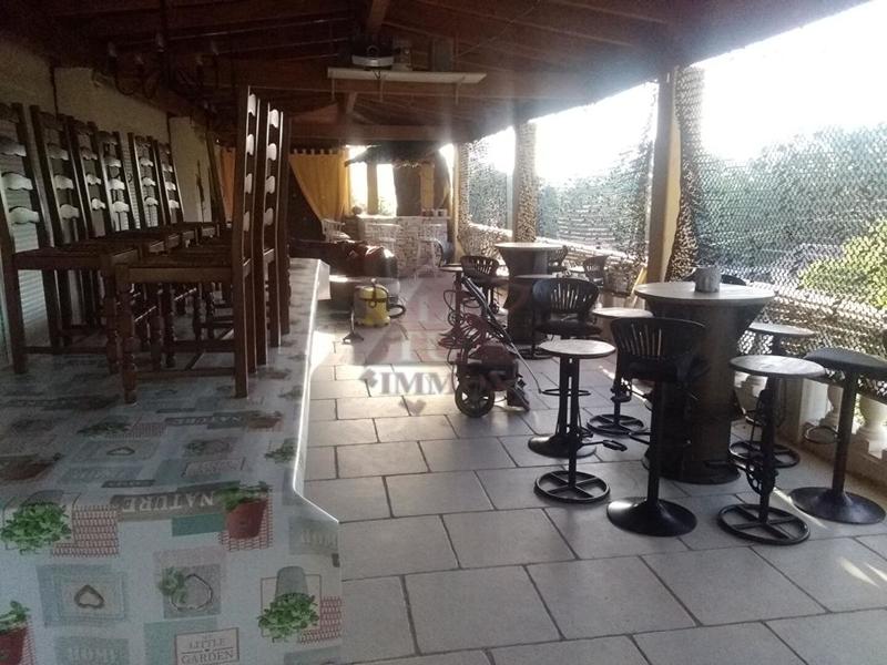 Maison - 320 m² - 9 pièces