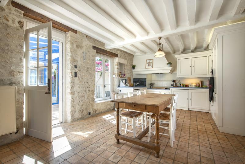 Maison - 289 m² - 8 pièces