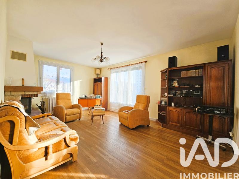 Maison - 177 m² - 7 pièces