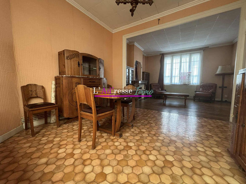 Maison - 92 m² - 6 pièces