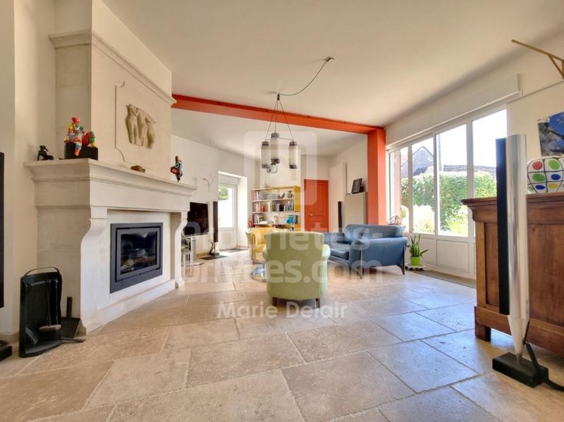 Demeure - 270 m² - 9 pièces