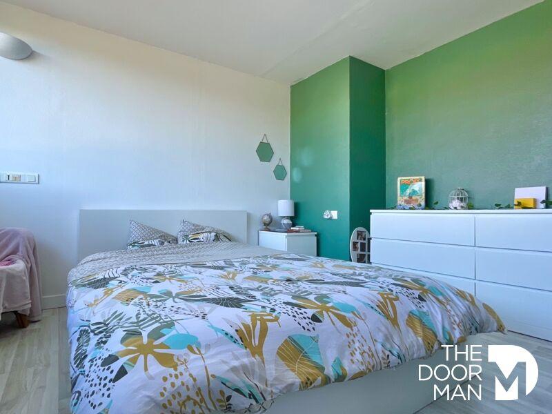 Maison - 210 m² - 10 pièces