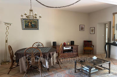 Maison - 240 m² - 7 pièces