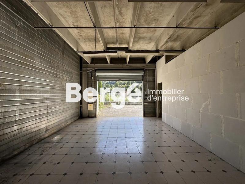 Local d'activités - 415 m²