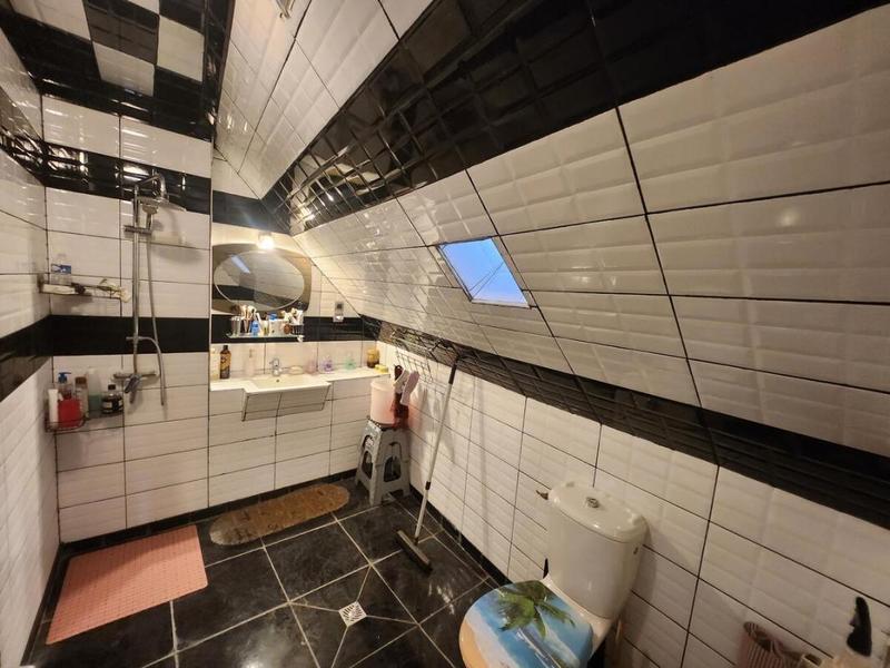 Immeuble - 92 m² - 7 pièces