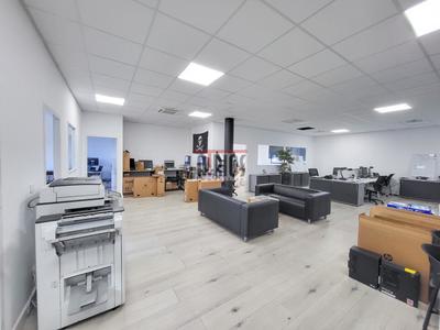 Bureau - 186 m²