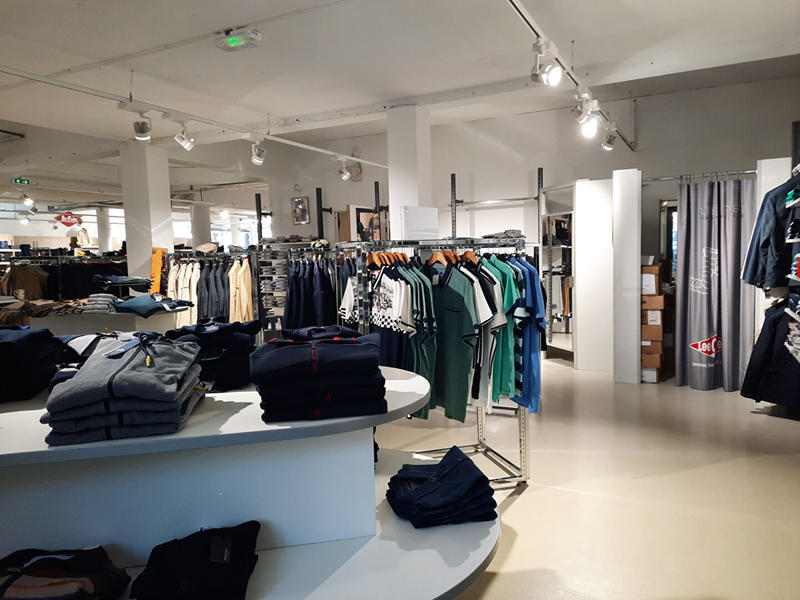 Local commercial - 384 m² - 3 pièces