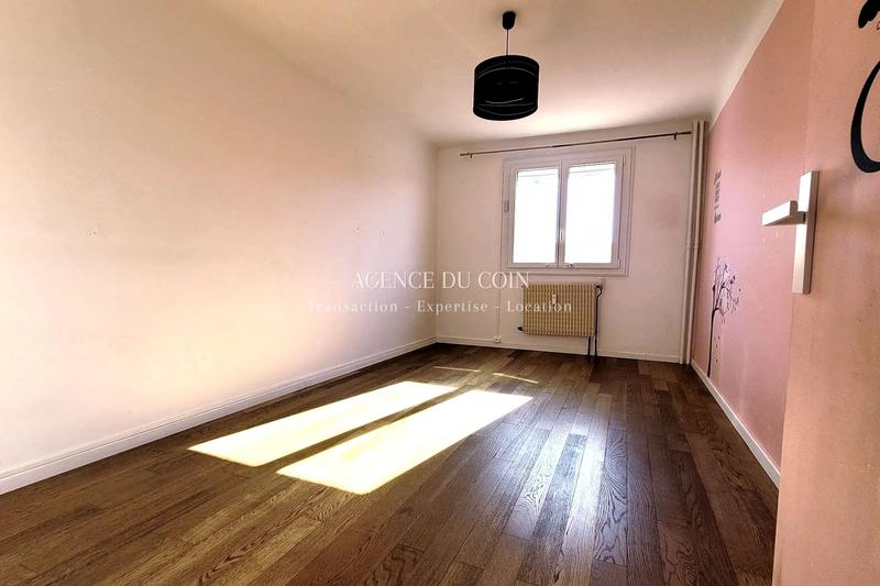 Appartement - 88 m² - 4 pièces