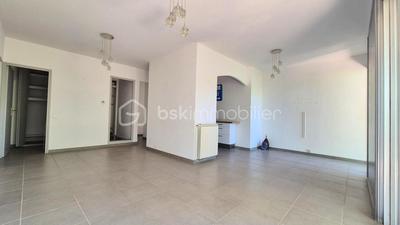 Appartement - 95 m² - 3 pièces