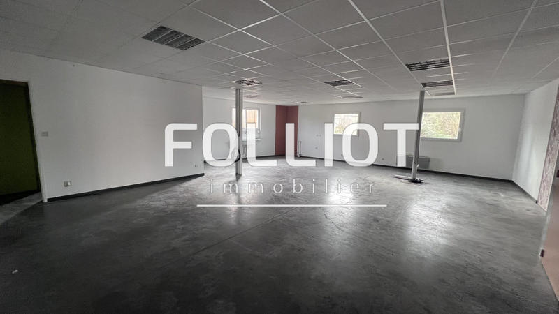 Local commercial - 680 m²
