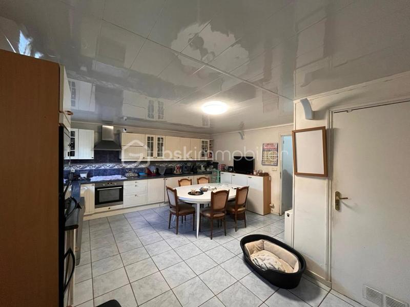 Maison - 152 m² - 7 pièces