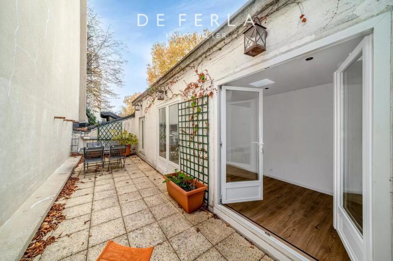 Appartement - 131 m² - 6 pièces