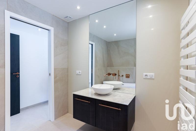 Maison - 259 m² - 5 pièces