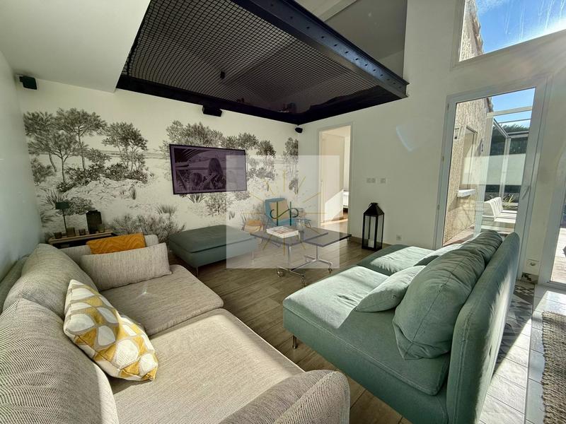 Maison - 173 m² - 7 pièces