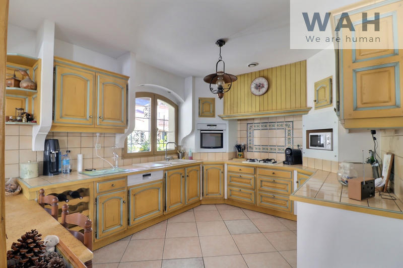 Villa - 210 m² - 7 pièces