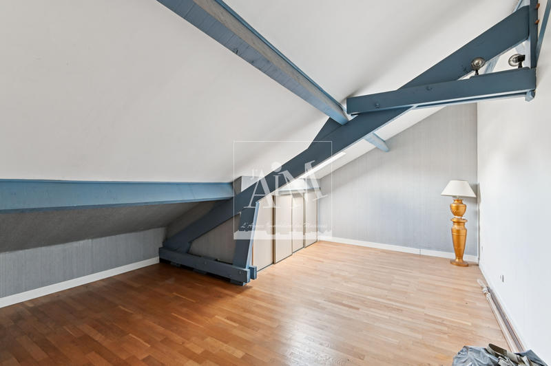 Maison - 190 m² - 7 pièces