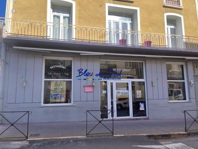 Maison - 222 m² - 3 pièces