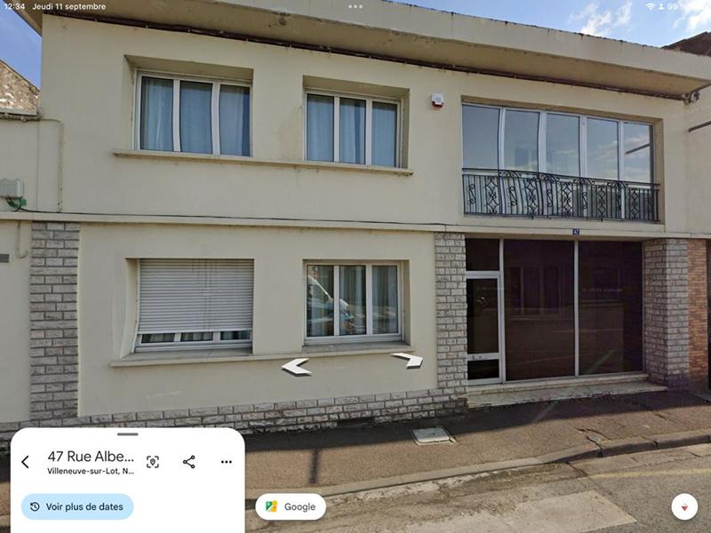 Maison - 220 m² - 10 pièces