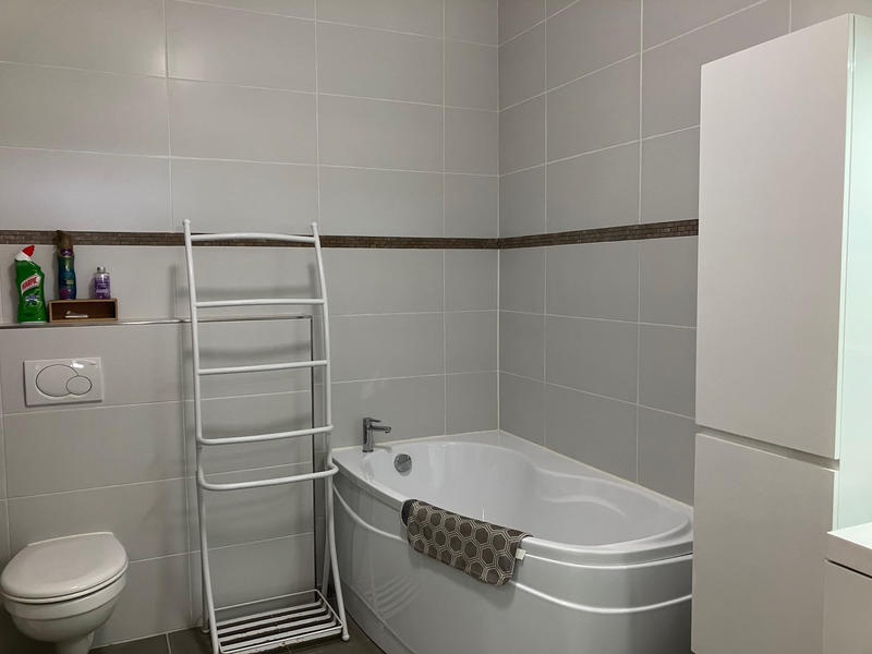 Maison - 220 m² - 8 pièces