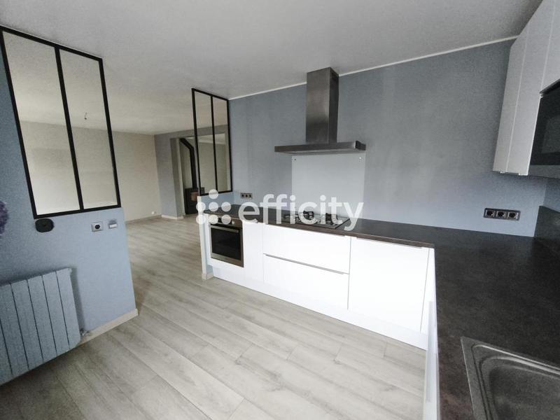 Maison - 186 m² - 7 pièces