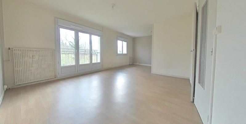 Appartement - 80 m² - 5 pièces