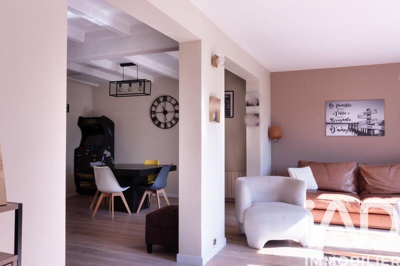 Maison - 90 m² - 3 pièces