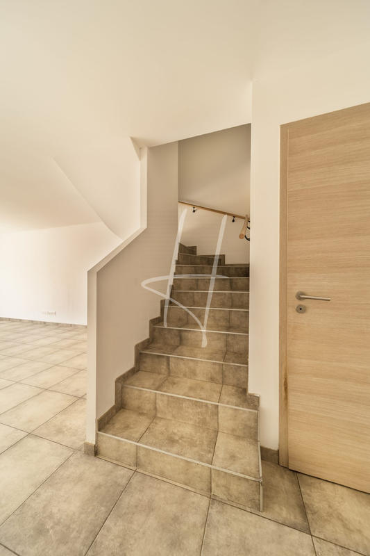 Maison - 158 m² - 7 pièces